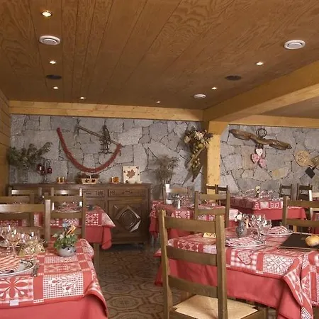 Hotel Le Dome 3*