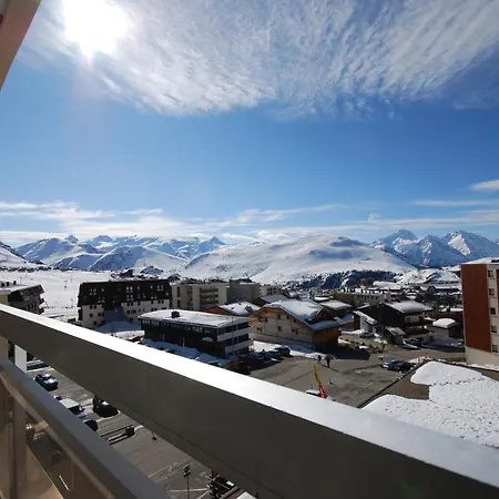 Le Dome Hotel 3*